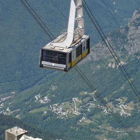 شاليه The Mountain *